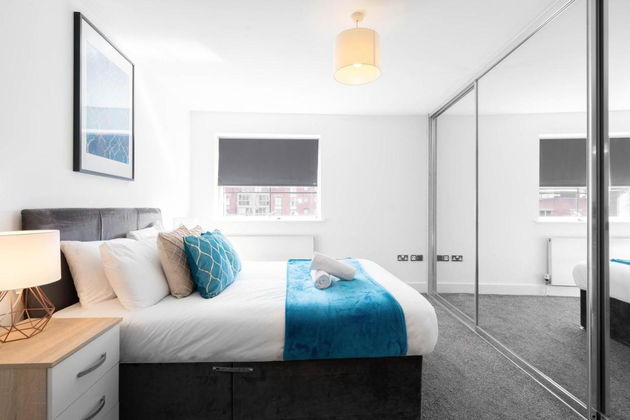 City Centre - Two Bedroom Apartment - Juliet Balcony - Secure Parking - Wifi - Smart Tv Birmingham Exteriör bild