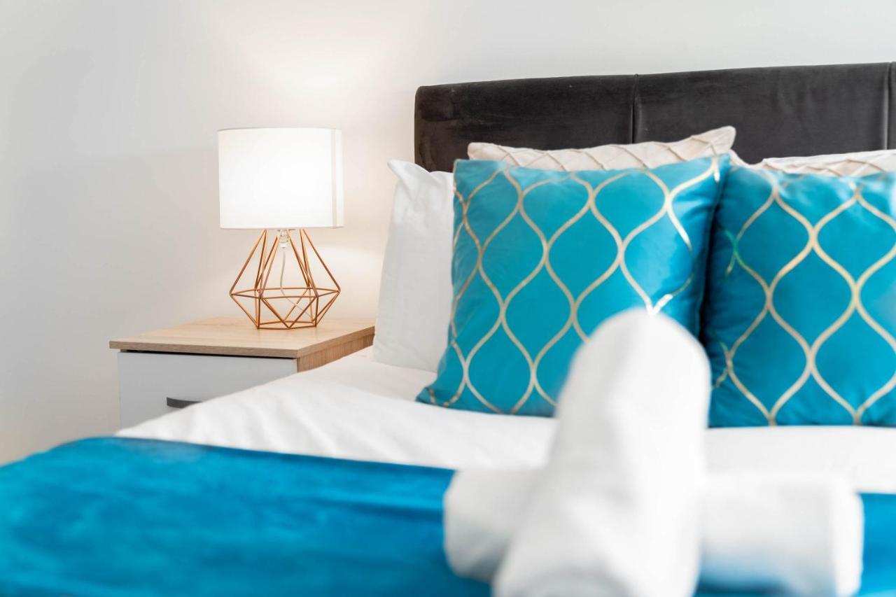 City Centre - Two Bedroom Apartment - Juliet Balcony - Secure Parking - Wifi - Smart Tv Birmingham Exteriör bild